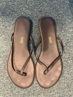 TKEES Women’s Black Minimalist Leather Slide Sandals NWOT never worn